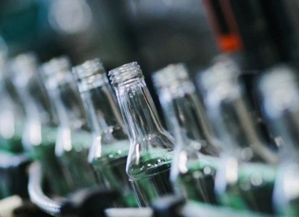 Чому мінімальна роздрібна ціна на алкоголь в Україні відрізняються від європейських - коментарі консультанта Аналітичного департаменту компанії Pro-Consulting Андрія Мокрякова. Інформаційне агентство УНН
